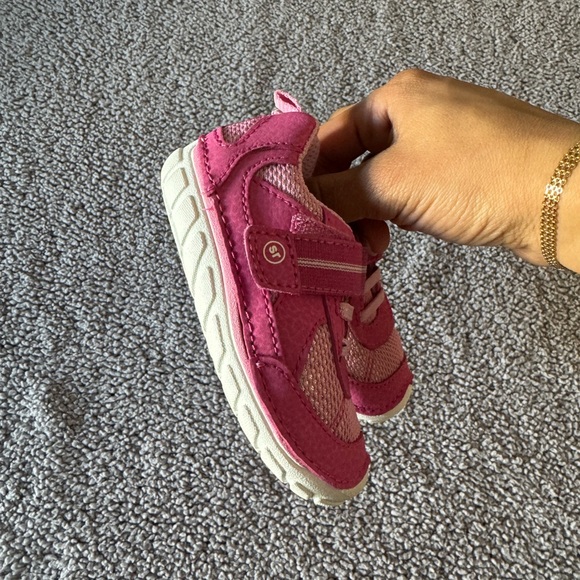 Stride Rite new shoes - Picture 2 of 5